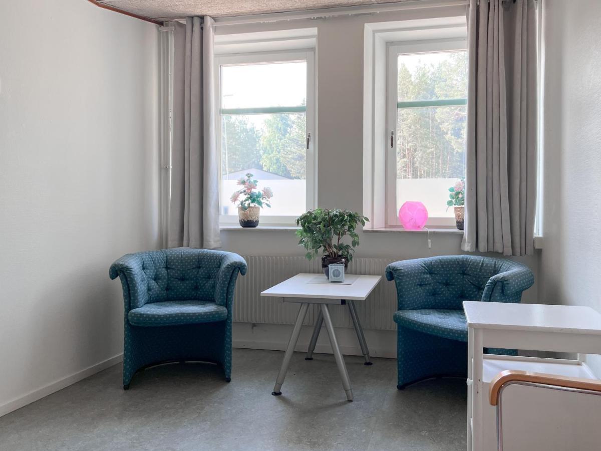 Krongarden Vandrarhem Kristinehamn Bagian luar foto