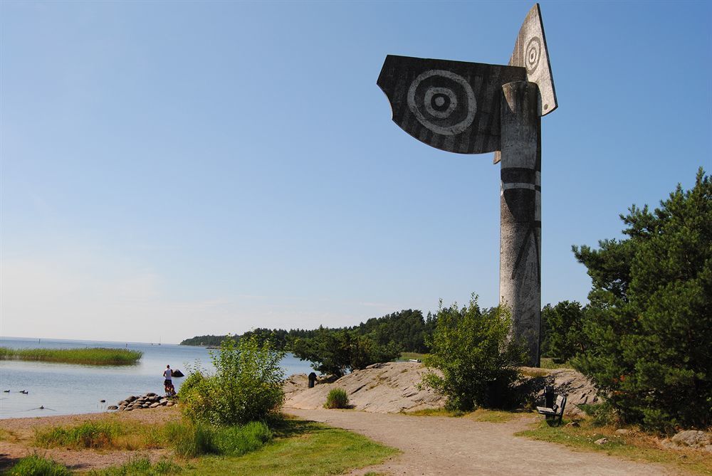 Krongarden Vandrarhem Kristinehamn Bagian luar foto