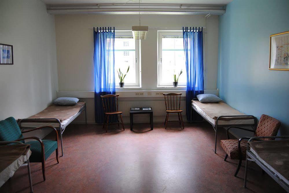 Krongarden Vandrarhem Kristinehamn Bagian luar foto